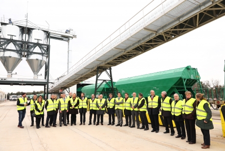 Javier Lambán inaugura AGROTIM, el segundo apartadero de la intermodal de Monzón dedicado al transporte de graneles
