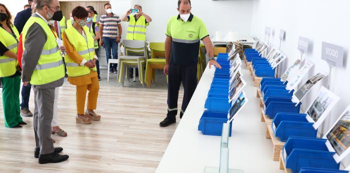 Visita a las instalaciones de la empresa de madera Finsa en Cella (Teruel)